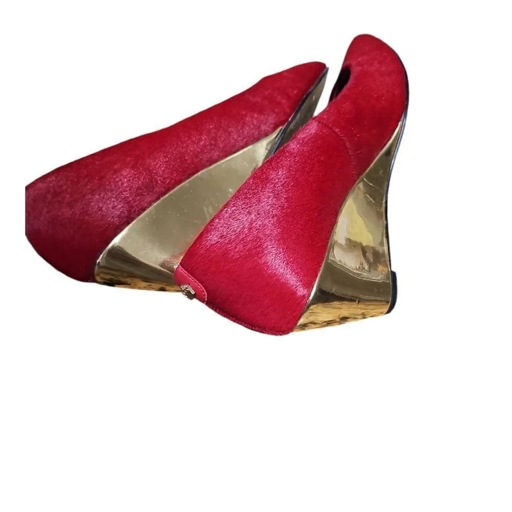 Dee Ocleppo Deesigns‎ Red Pony Hair Pointed Toe Wedge Pumps Elegant Shoes 7.5